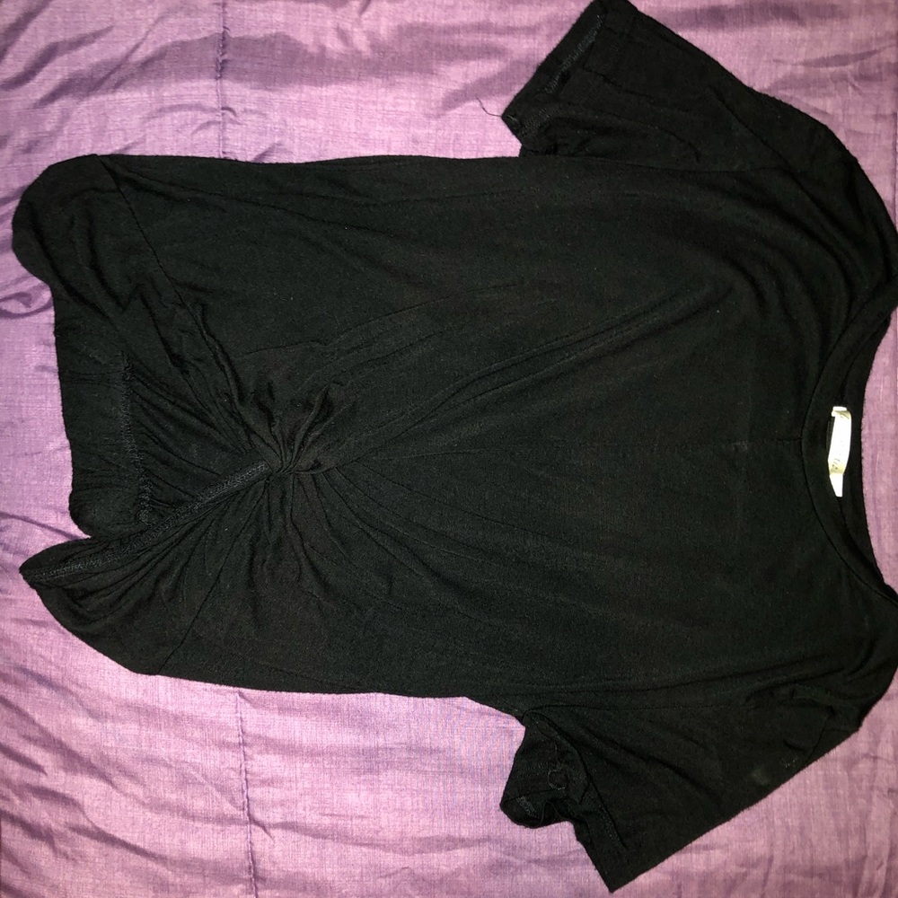 Black t shirt